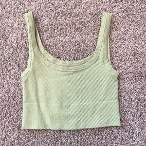🤍Full Tilt NWOT green top🤍